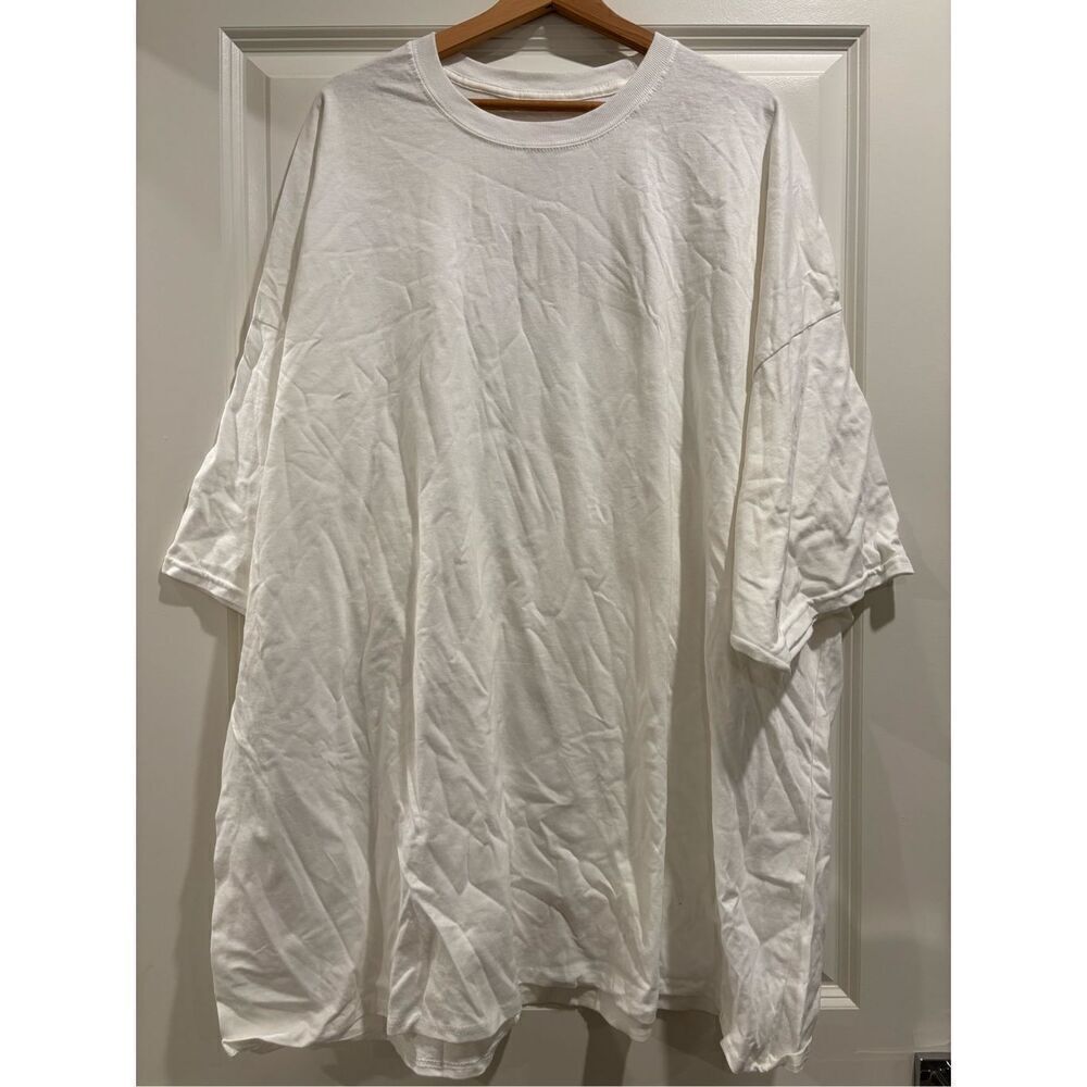 White Hanes T-shirt size 5XL